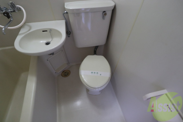 トイレ　こちらのおトイレで用を足してくださいね