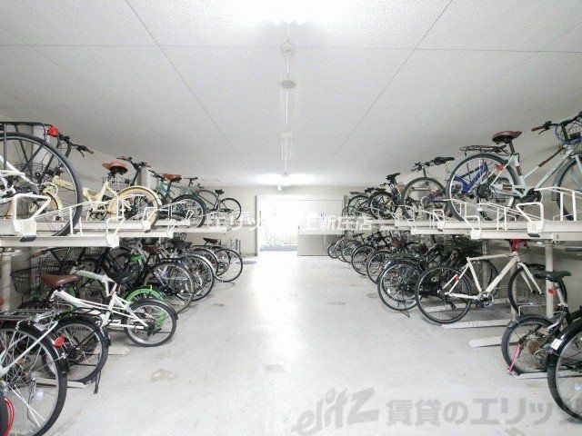 駐車場　駐輪場