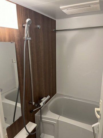 バス・シャワールーム　■浴室暖房乾燥機能