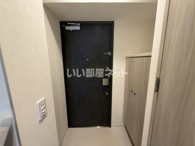 メイクス大阪鶴見の玄関写真