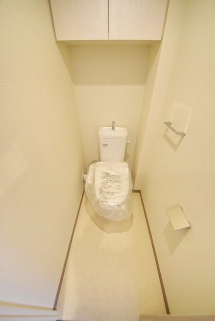 トイレ　※同タイプ間取り　設備参考写真　現況優先