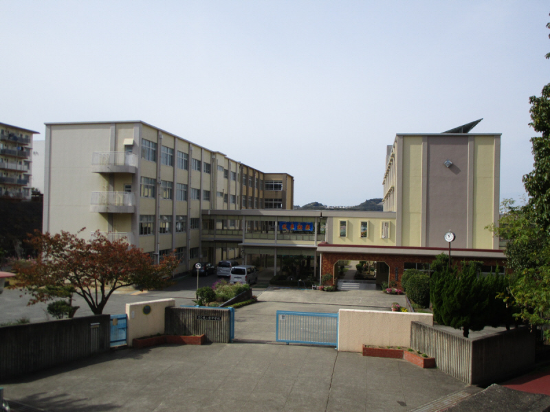 中学校　竜が台中学校（中学校）まで1716m