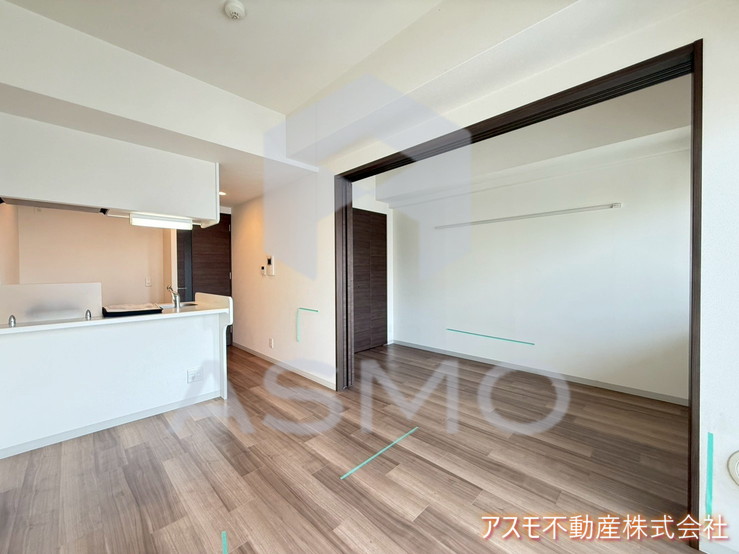 居室・リビング　同マンション別部屋　参考写真
