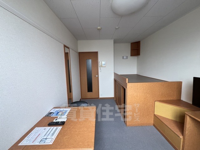 ＪＲ東海道本線 灘駅 徒歩18分 2階建 築18年の居間写真
