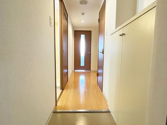 玄関　ゆったりとした玄関です