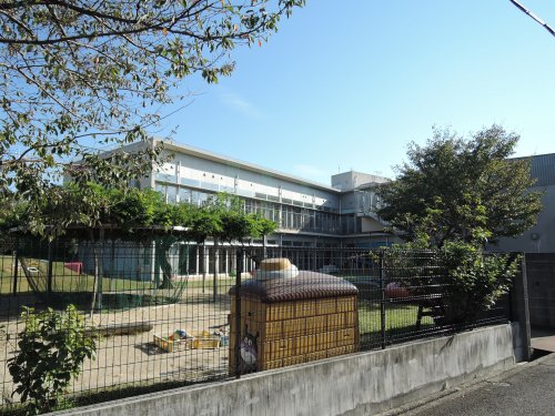幼稚園・保育園　第二富士幼稚園（幼稚園・保育園）まで424m