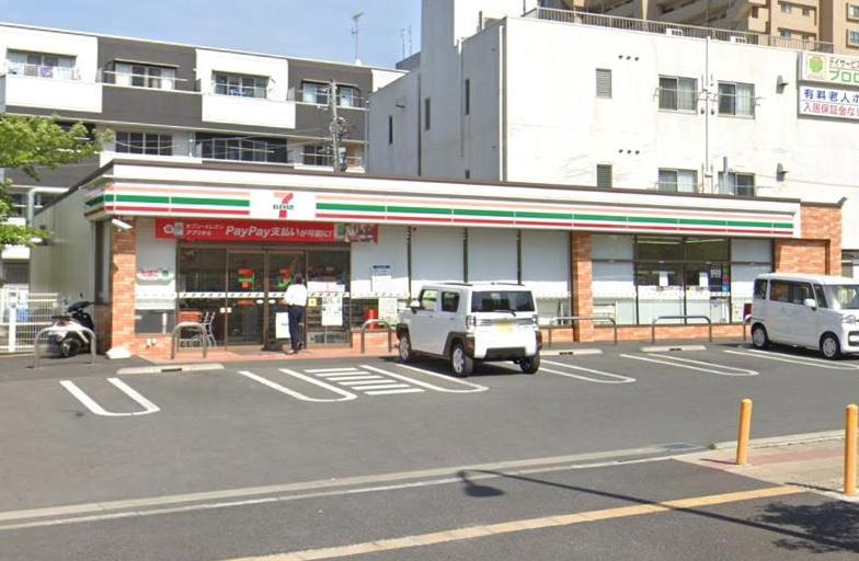コンビニ　コンビニ（コンビニ）まで400m