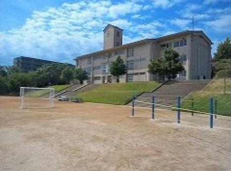 小学校　小学校（小学校）まで1000m