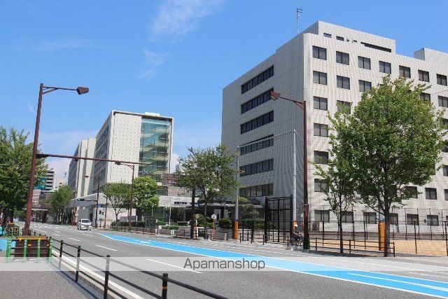 小学校　福岡市立小学校舞鶴小学校（小学校）まで152m