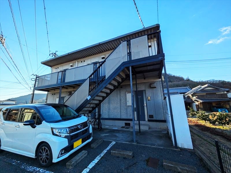 西之浦サンプラザの外観写真