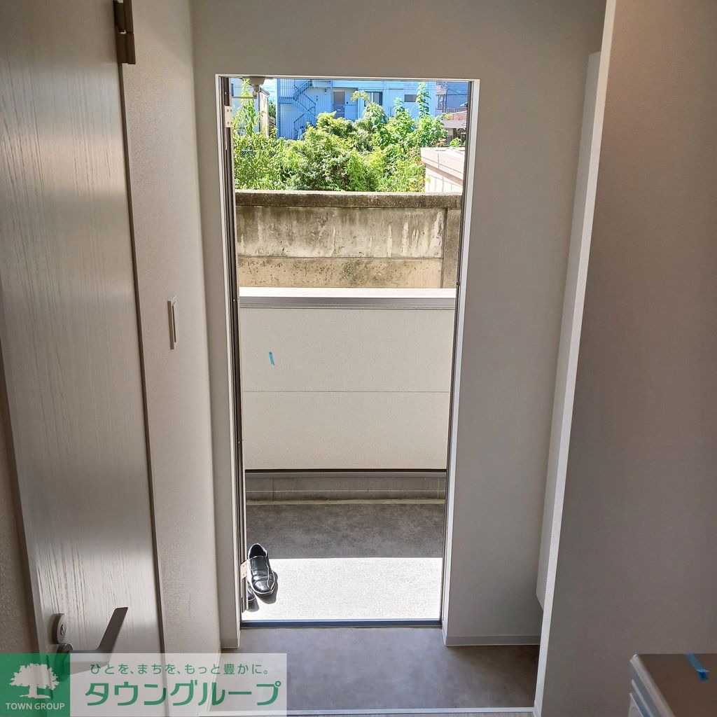 ジーメゾン福生東町の玄関写真
