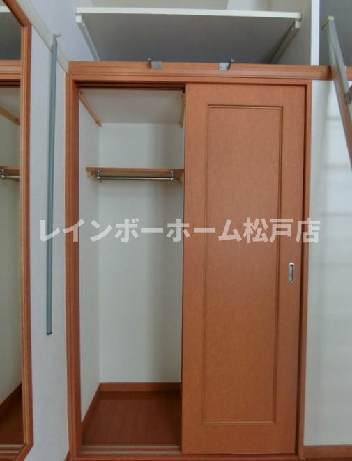 収納　ちょっとした収納スペースも充実しています