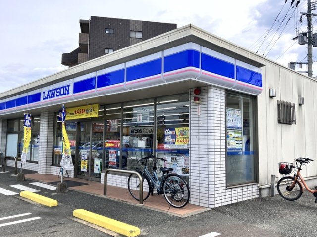 バス・シャワールーム　ローソン博多諸岡五丁目店（442m）