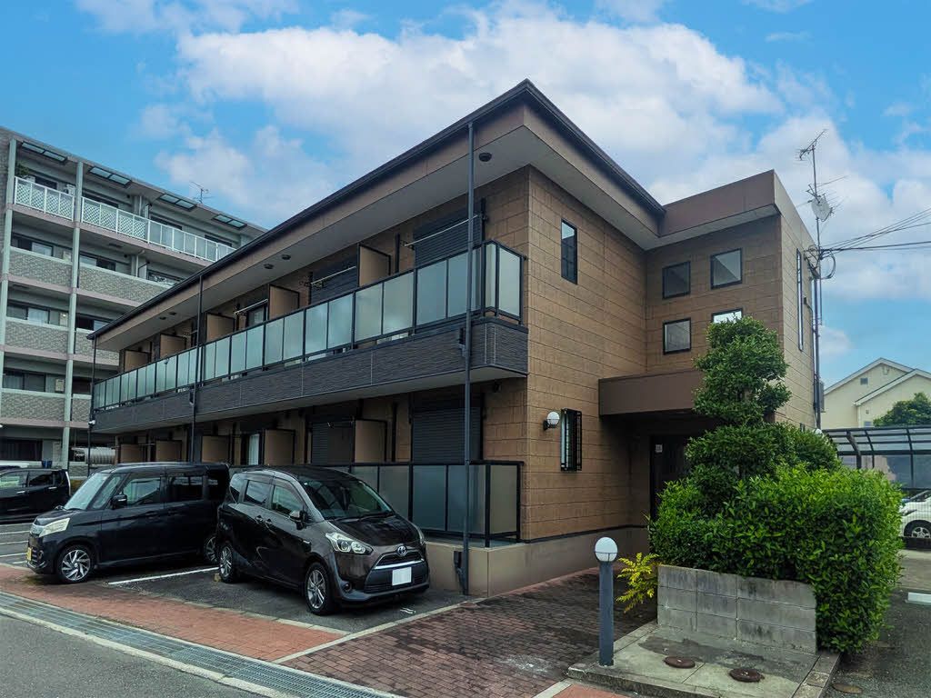 建物外観　積水ハウス施工の賃貸住宅「シャーメゾン」