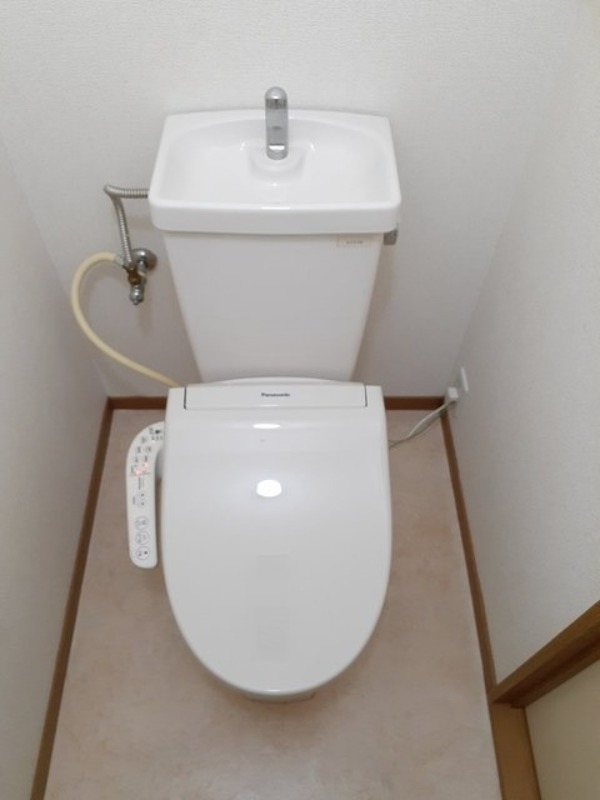 トイレ　図面と現状に相違がある場合には現状を優先