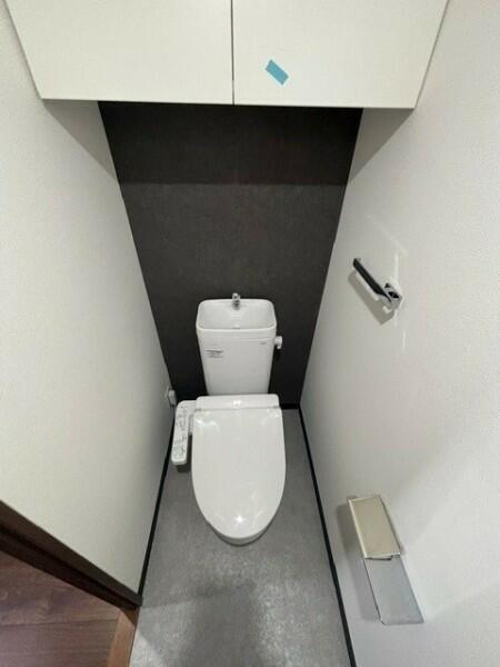 京急本線 北品川駅 徒歩9分 5階建 築1年のトイレ写真