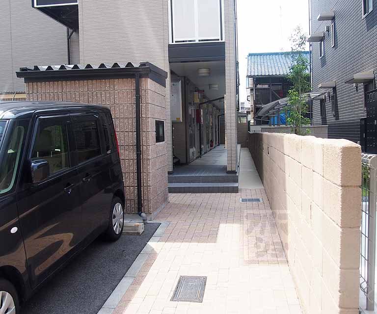 レオパレス吉祥院の外観写真