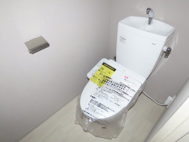 ＪＲ総武線 津田沼駅 徒歩8分 10階建 築1年のトイレ写真