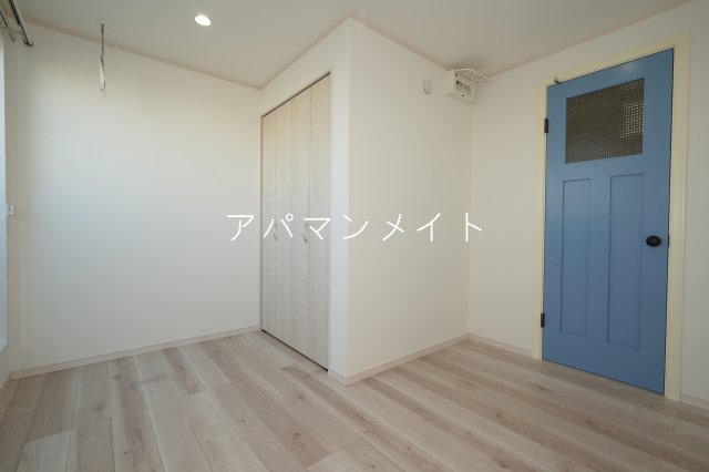 ハーミットクラブハウスGW戸塚町の居間写真