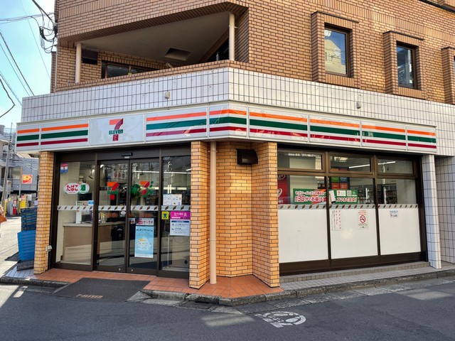 コンビニ　セブンイレブン渋谷千駄ヶ谷3丁目店（コンビニ）まで470m