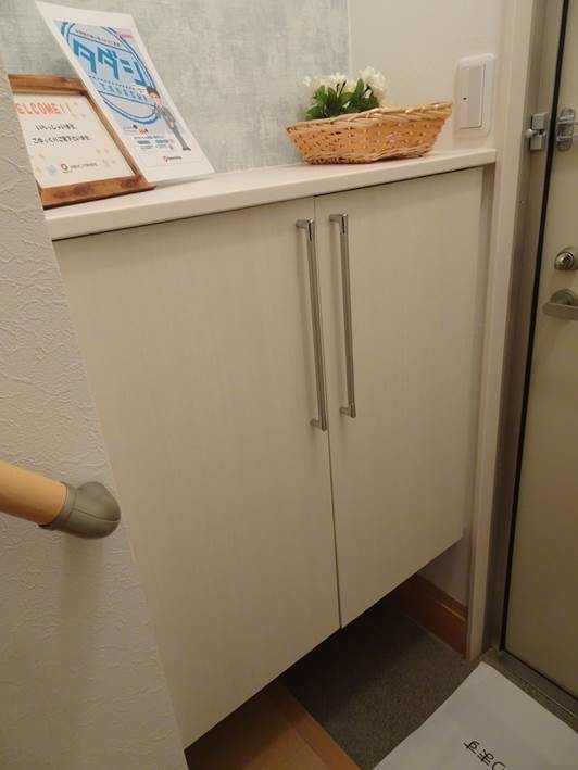 玄関　シューズボックス