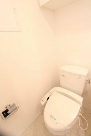 トイレ　※同物件、別部屋になります。