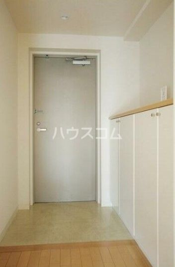 【横浜市磯子区洋光台のマンションの玄関】