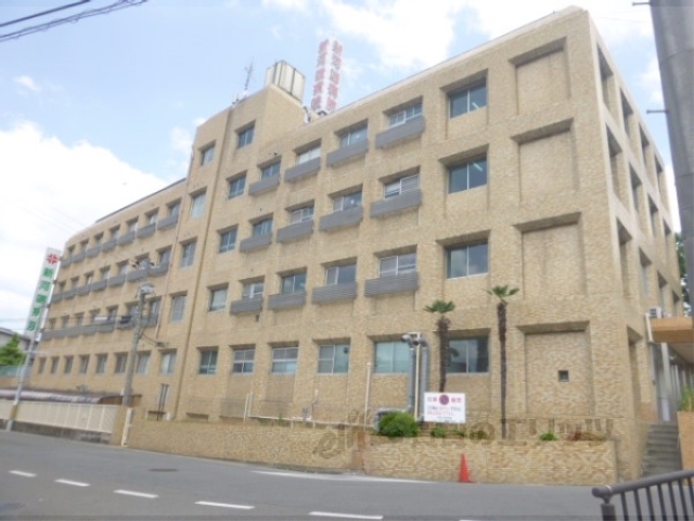 【向日市鶏冠井町のマンションの病院】