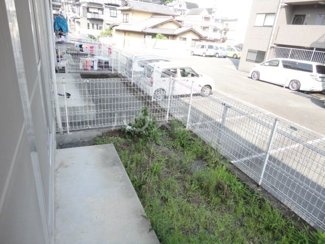 【京都市西京区大枝沓掛町のアパートのバルコニー】