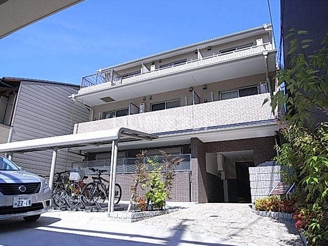 京都市中京区古城町のマンションの建物外観
