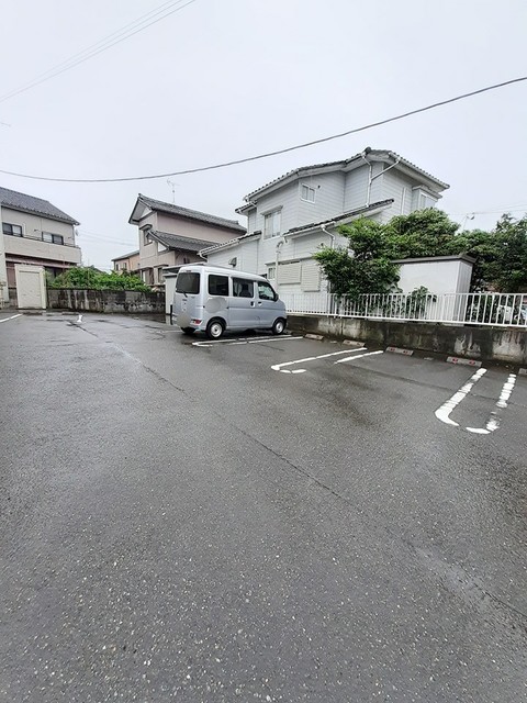 【メゾンＳ・Ｋの駐車場】