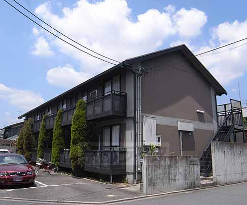 北白川ハイツの建物外観