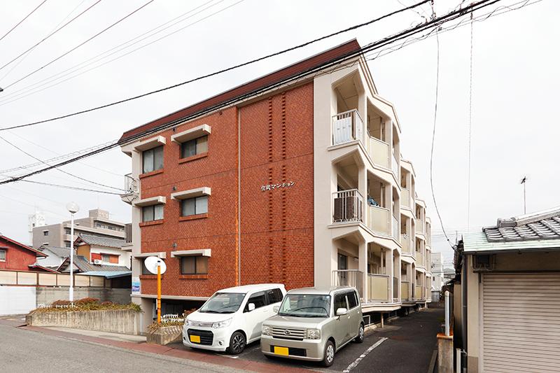 高松市上之町のマンションの建物外観