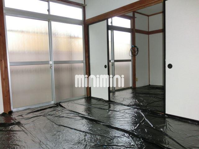 居室・リビング　風通しの良い角部屋です。