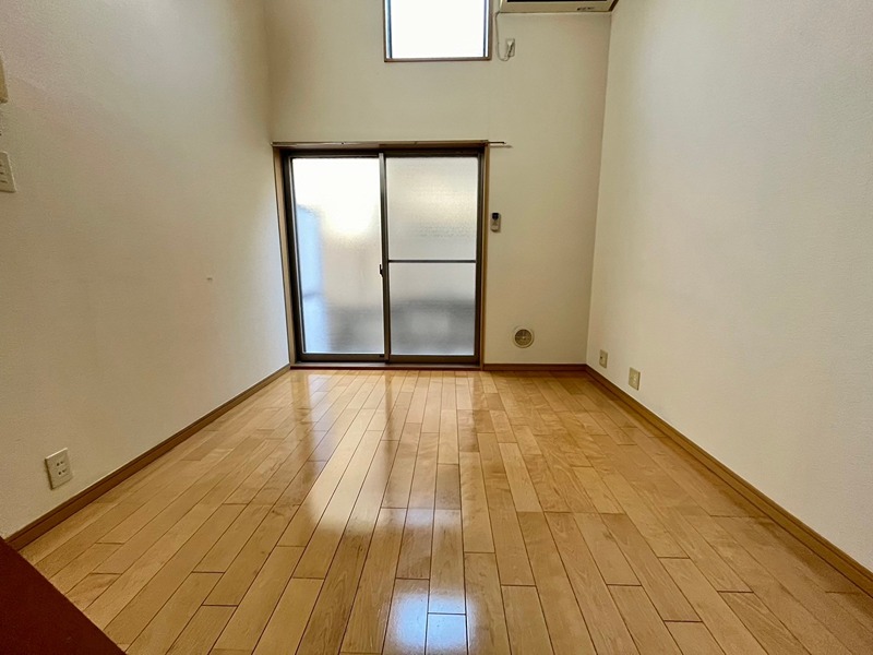 居室・リビング　室内写真別部屋