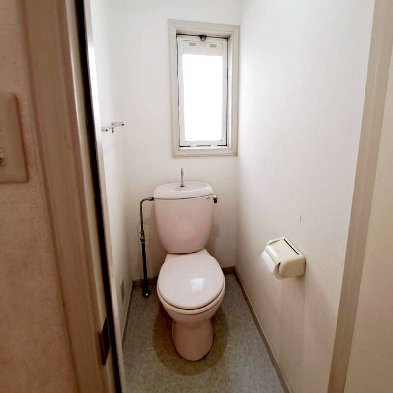 東急東横線 都立大学駅 徒歩17分 2階建 築35年のトイレ写真