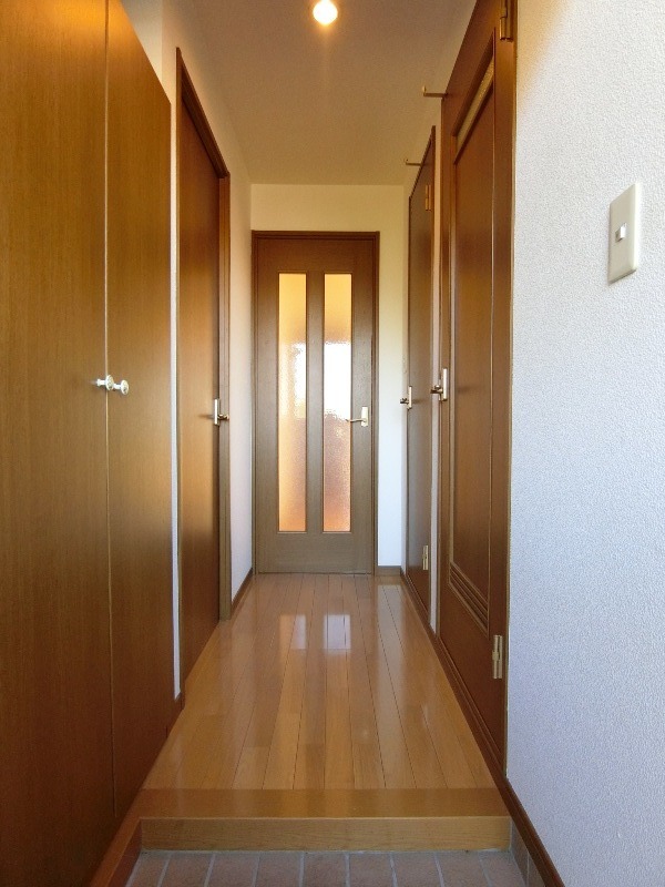 玄関　図面と現状に相違がある場合には現状を優先