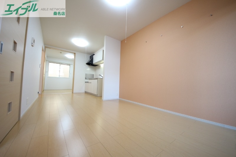 居室・リビング　同型参考写真