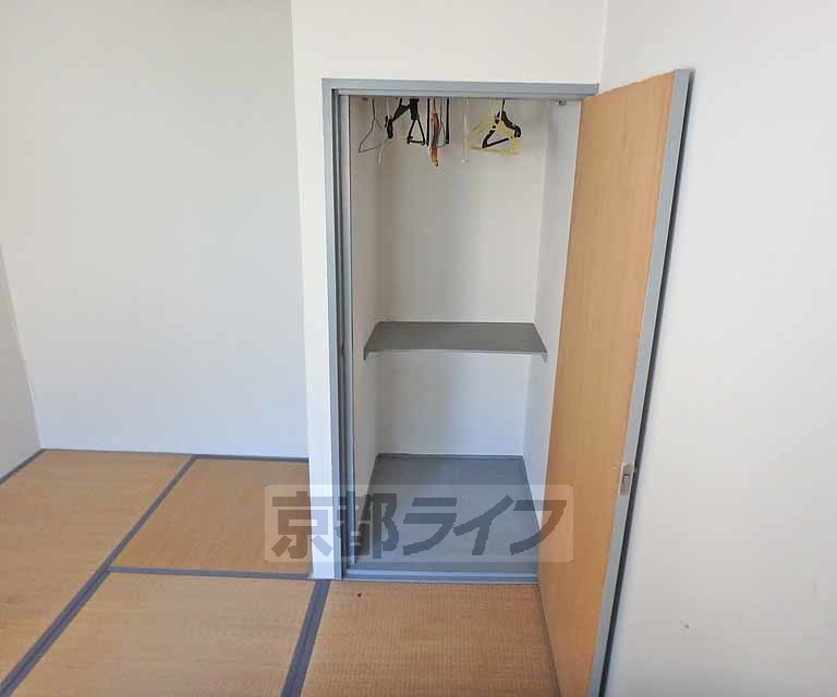 収納　奥行きのある収納スペースです