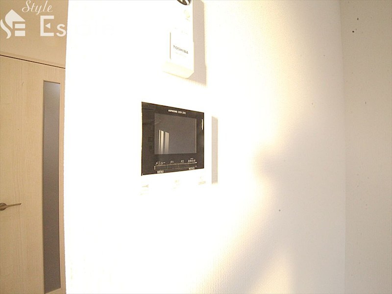 セキュリティ　モニター付きインターホン