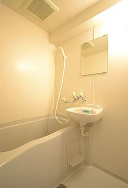 バス・シャワールーム　別部屋の写真を使用しております。