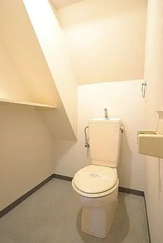 トイレ　別部屋の写真を使用しております。