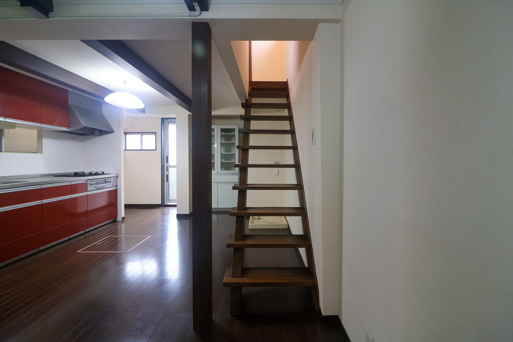 居室・リビング　【西】一階