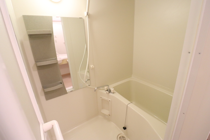 バス・シャワールーム　お風呂です