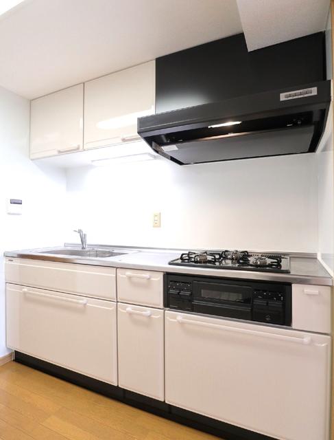 キッチン　キッチン　※同物件・同仕様画像