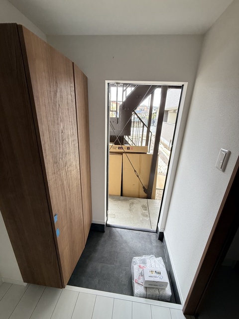 玄関　施工中参考