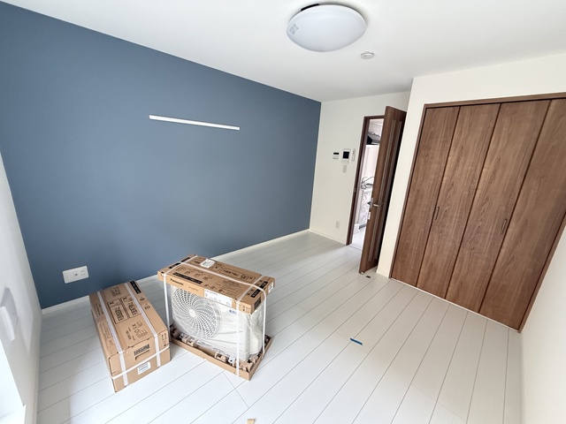 居室・リビング　施工中参考