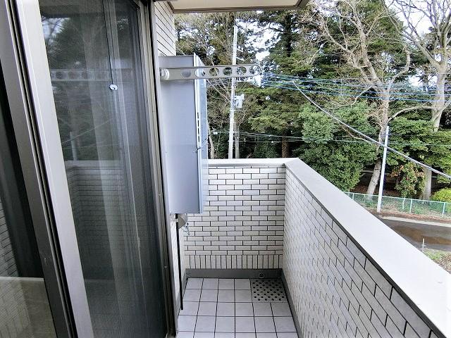 バルコニー　広々としたバルコニーです