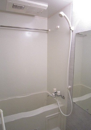 バス・シャワールーム　※別部屋の参考写真です。