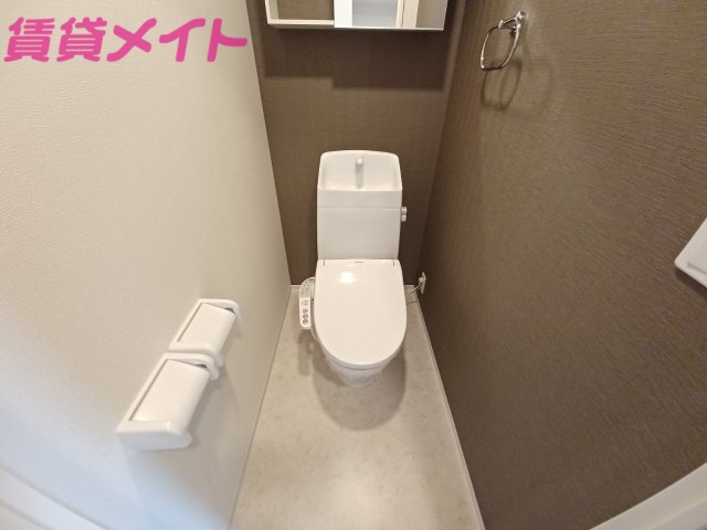 トイレ　同物件別室画像